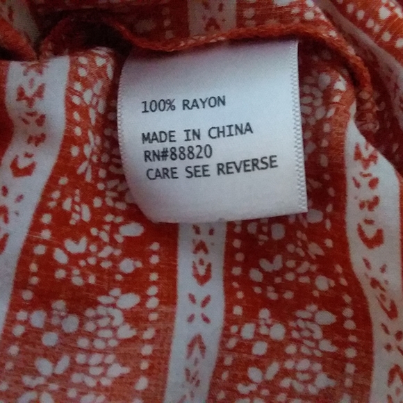 Anne Carson Red Pattern Blouse - Picture 13 of 13